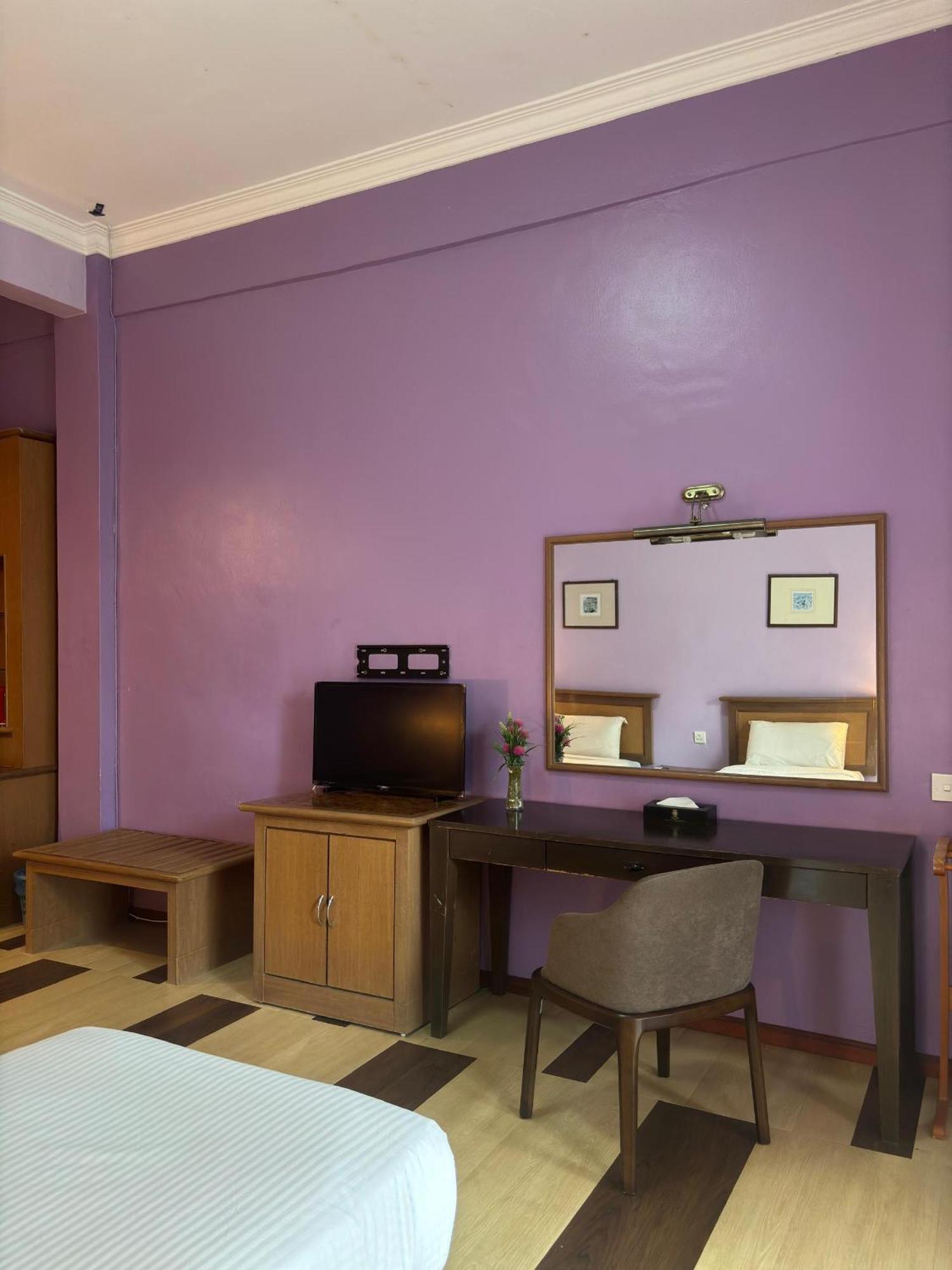 Hotel Uitm Dungun Batu Lima Esterno foto